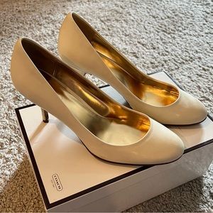 Coach Salma Soft Patent Leather pumps A3042